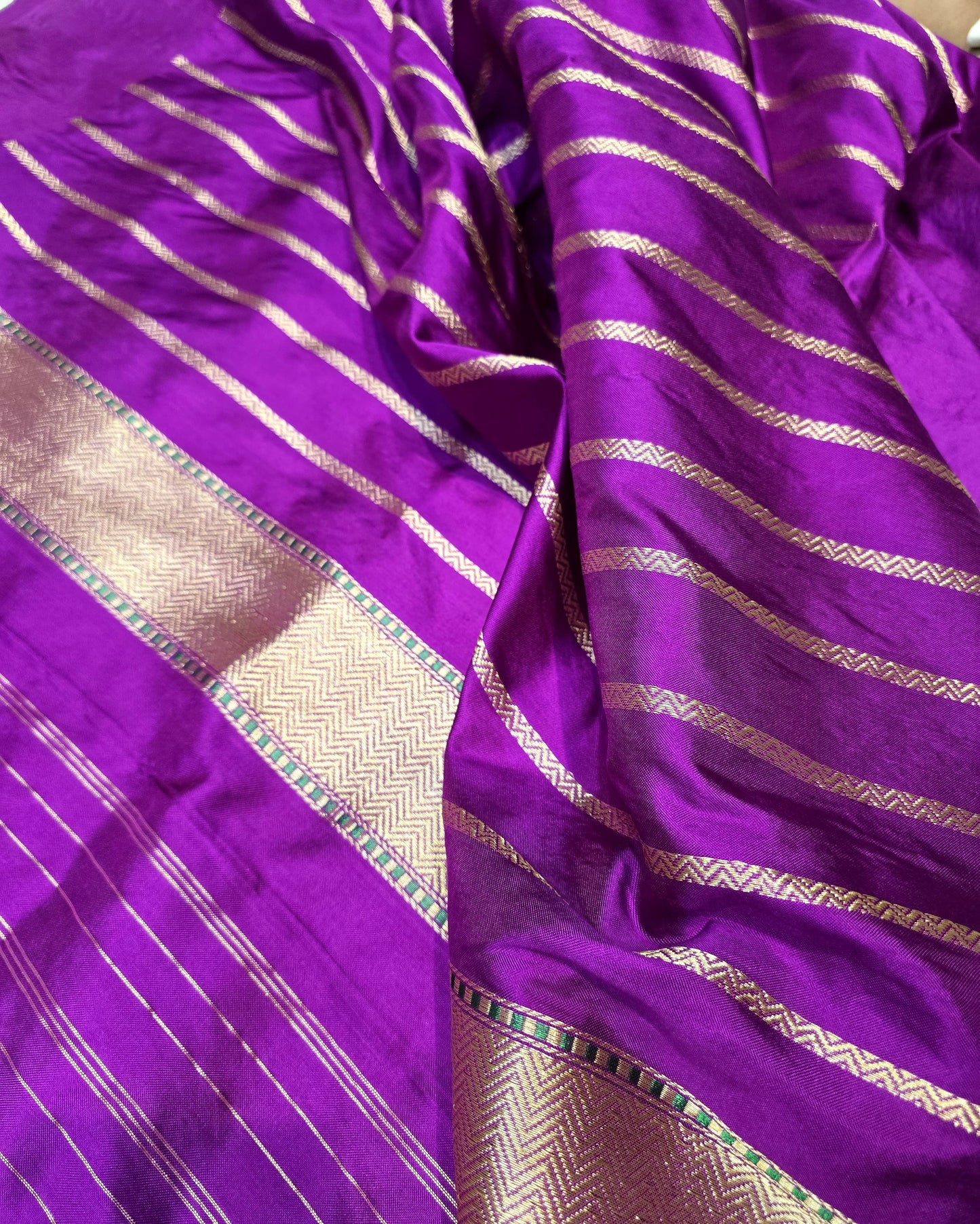 Beautiful benarasi hl- B9000.